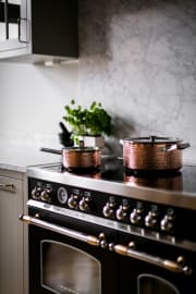 Vargen & Thor - VERA - Kastrull 1 L kromade detaljer