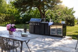 Black Collection - Abnehmbarer Seitentisch mit Griff
