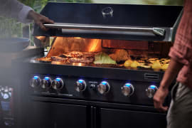 Black Collection - Free-standing gas grill with 6 burners and infrared system