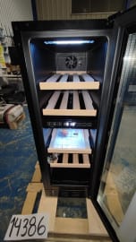 (Outlet) - Vinkøleskab til indbygning - Arctic Collection 30D Fullglass Black