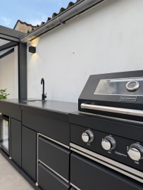 Pure - Vrijstaande buitenkeuken - Plus (Zwart)