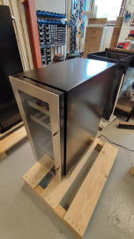 (Outlet) - Innbyggbart vinskap - WineCave 700 30D Stainless 
