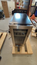 (Outlet) - Innbyggbart vinskap - WineCave 700 30D Stainless 