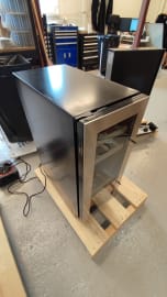 (Outlet) - Innbyggbart vinskap - WineCave 700 30D Stainless 