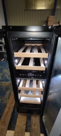 (Outlet) - Innebygd vinskap - WineCave 780 30D Anthracite Black
