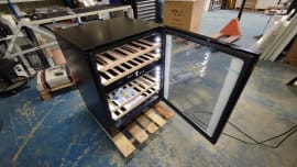 (Outlet) - Vinkøleskab til indbygning - WineCave 700 60D All Black