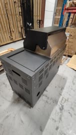 (Outlet) - Pure - Fritstående gasgrill med 4 blus og infrarød sidebrænder - Sort