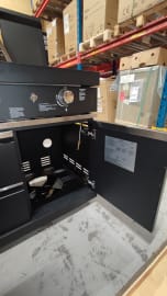 (Outlet) - Pure - Fritstående gasgrill med 4 blus og infrarød sidebrænder - Sort