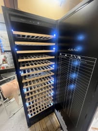 (Outlet) - mQuvée vinlagringsskåp - WineStore 177 - 15 hyllplan - Anthracite Black (B: 59,5 x H: 176,8 x D: 57 cm)