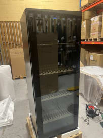 (Outlet) - Vinopbevaringsskab - Velvet 220 Glass 