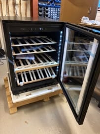 (Outlet) - Vinkøleskab til indbygning - WineCave 700 60S Anthracite Black