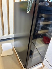 (Outlet) - Vinkøleskab til indbygning - WineCave 800 30D Fullglass Black