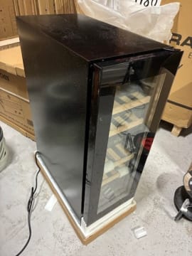 outlet-vinkoleskab-til-indbygning-arctic-collection-30d-fullglass-black