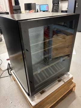 outlet-vinkoleskab-til-indbygning-winecave-700-60s-anthracite-black