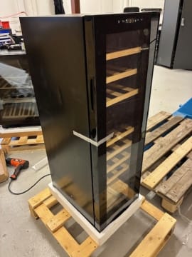 outlet-frittstaende-vinskap-northern-collection-27-black