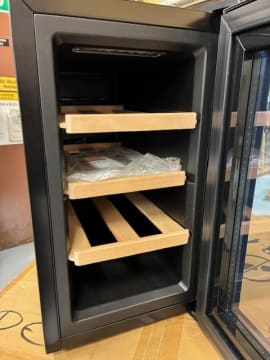 outlet-fritstaende-termoelektrisk-vinkoleskab-northern-collection-8-black