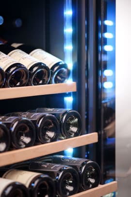 weinklimaschrank-velvet-220-glass-premium-package