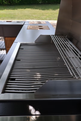 designer-series-fristaende-gasolgrill-med-5-brannare-och-infrarod-sidobrannare