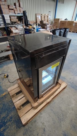 outlet-nordic-line-frittstaende-kjoleskap-svart