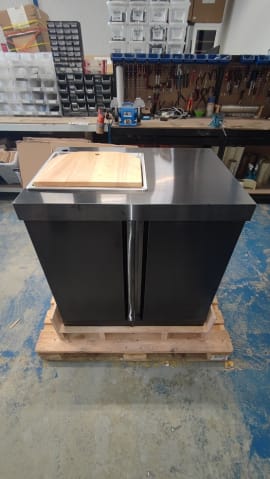 outlet-black-collection-modul-med-diskbank-och-forvaringsskap