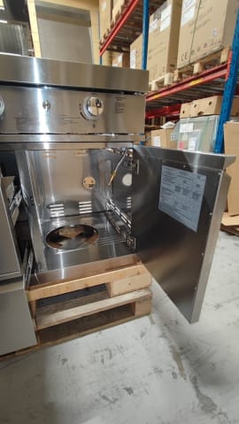 outlet-pure-fristaende-gasolgrill-med-4-brannare-och-infrarod-sidobrannare-rostfri