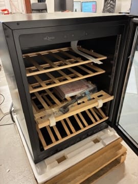 outlet-inbyggbar-vinkyl-winecave-700-60s-anthracite-black