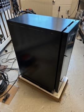 outlet-innbyggbart-vinskap-winecave-700-30d-anthracite-black