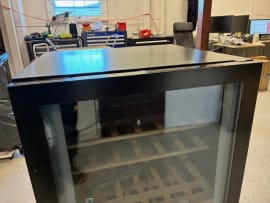 outlet-inbyggbar-vinkyl-winecave-700-60s-anthracite-black