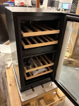 outlet-innbyggbart-vinskap-winecave-700-40d-anthracite-black