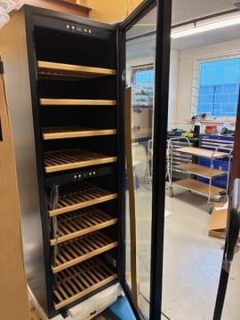 outlet-frittstaende-vinskap-wineexpert-180-fullglass-black