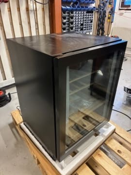 outlet-inbyggbar-vinkyl-winecave-700-60s-anthracite-black