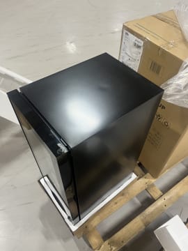 outlet-frittstaende-vinskap-northern-collection-18-black