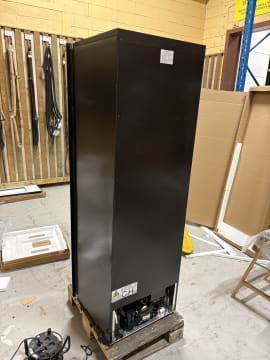 outlet-integrerbart-vinkoleskab-winekeeper-exclusive-112d-push-pull