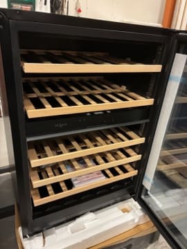 outlet-vinkoleskab-til-indbygning-winecave-800-60d-fullglass-black