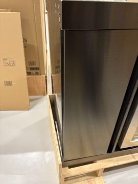 outlet-black-collection-modul-med-kjoleskap-og-oppbevaringsskap