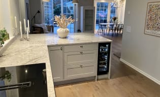 Weinkühlschrank 30 cm breit