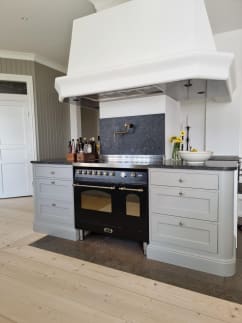 Dolce Vita - Keramikspis 90 cm(2 ugnar) (Svart/Brons) 