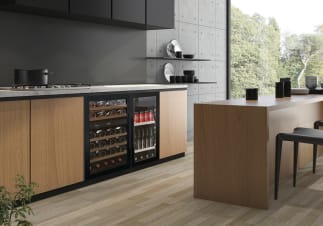 Kombinasjonspakke med vin- og ølskap 90 Anthracite Black 