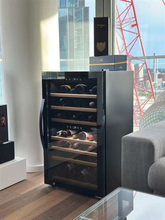 cantinetta-vino-a-libera-installazione-wineexpert-66-fullglass-black