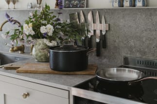 grytset-6-delar-the-creator-svart