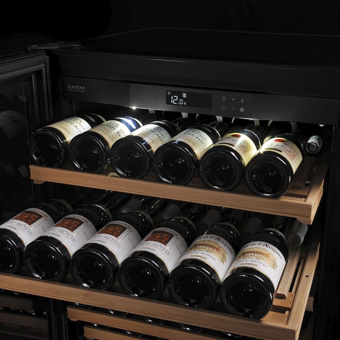 vinlagringsskap-la-premiere-solid-black-door-premium-pack