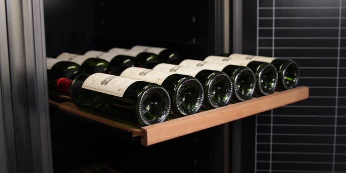 hylle-sliding-winestore-800-1200