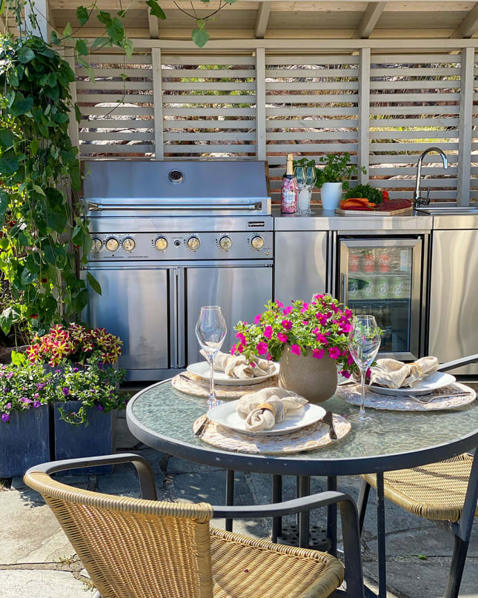 stainless-collection-freistehender-gasgrill-mit-6-brennern-und-infrarotbrenner