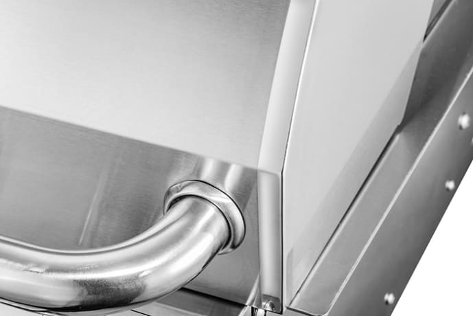 free-standing-gas-grill-with-6-burners-and-a-side-burner