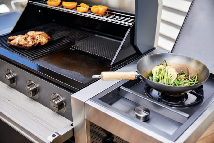 1500-freistehender-gasgrill-mit-4-brennern-und-seitenbrenner