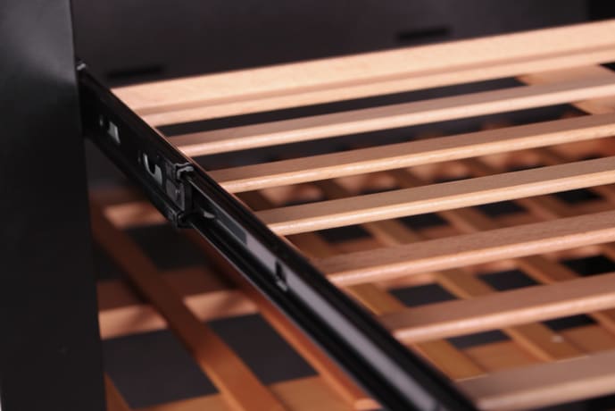 rail-shelf-velvet-125