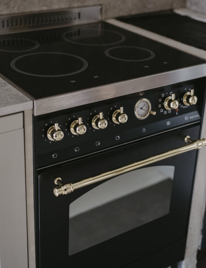 dolce-vita-induktionsherd-60-cm-1-backofen-schwarz-messing