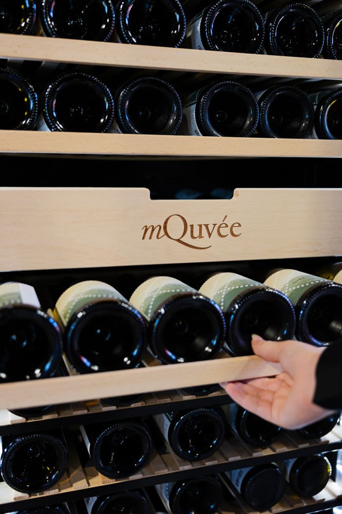 wine-cabinet-velvet-220-glass