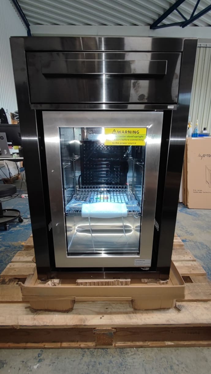 outlet-nordic-line-fritstaende-koleskab-sort