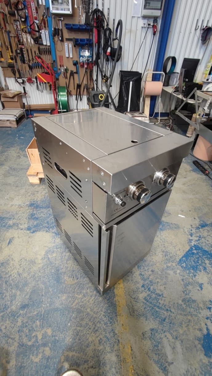 outlet-stainless-collection-modul-mit-doppel-seitenbrenner